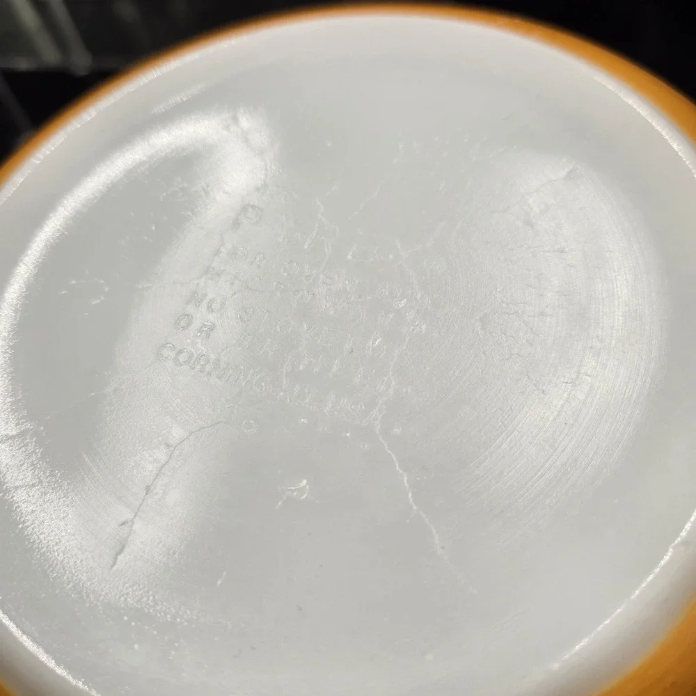 Vintage Pyrex 475 1 QT Casserole Butterfly Gold Happy Orange Bowl W Handle